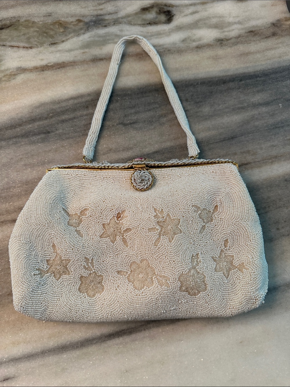 FRENCH 1940s BEADED EVENING BAG WITH CAMEO PORTRAIT CLASP